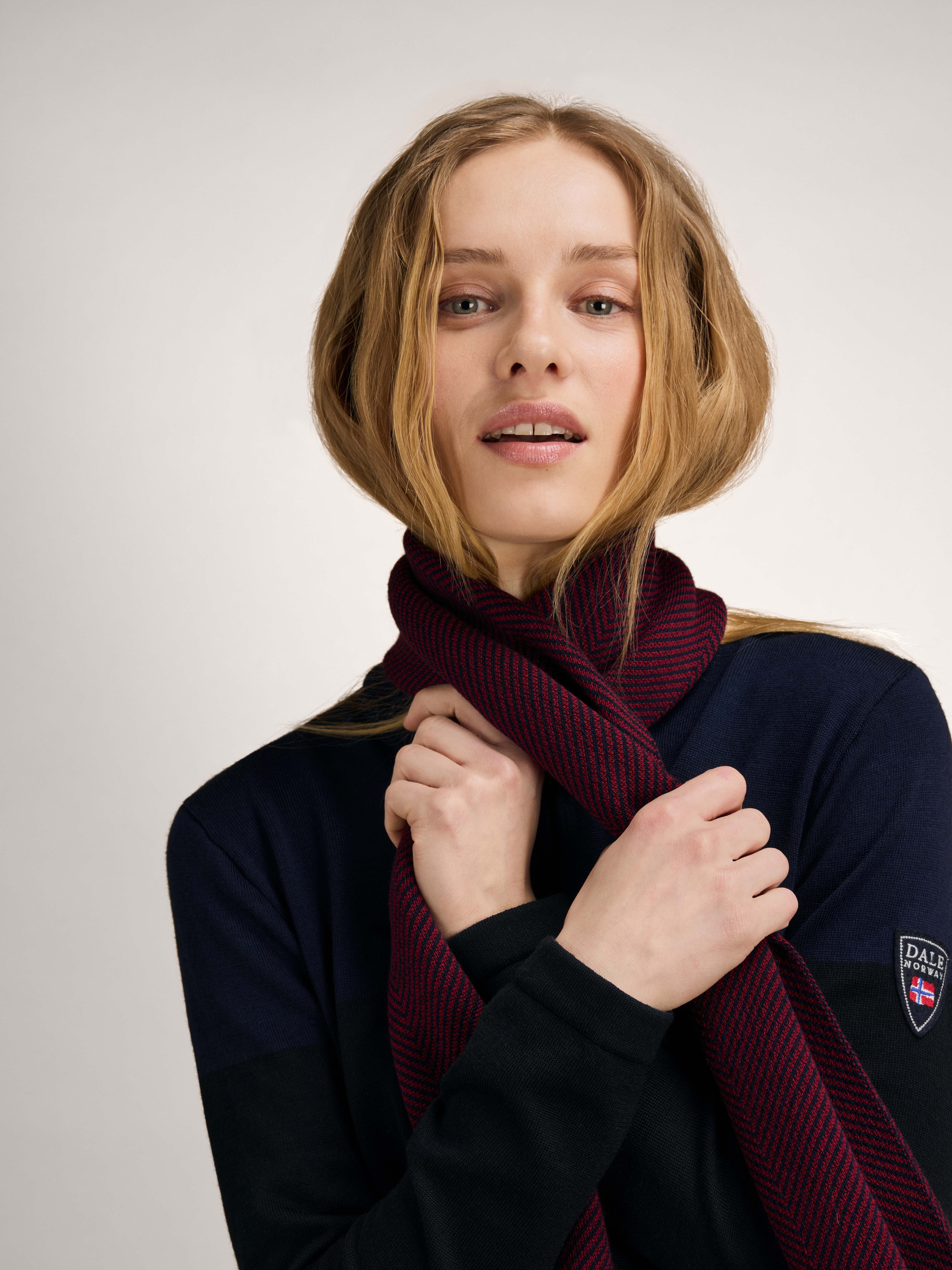 Cortina ullskjerf - merino Rød