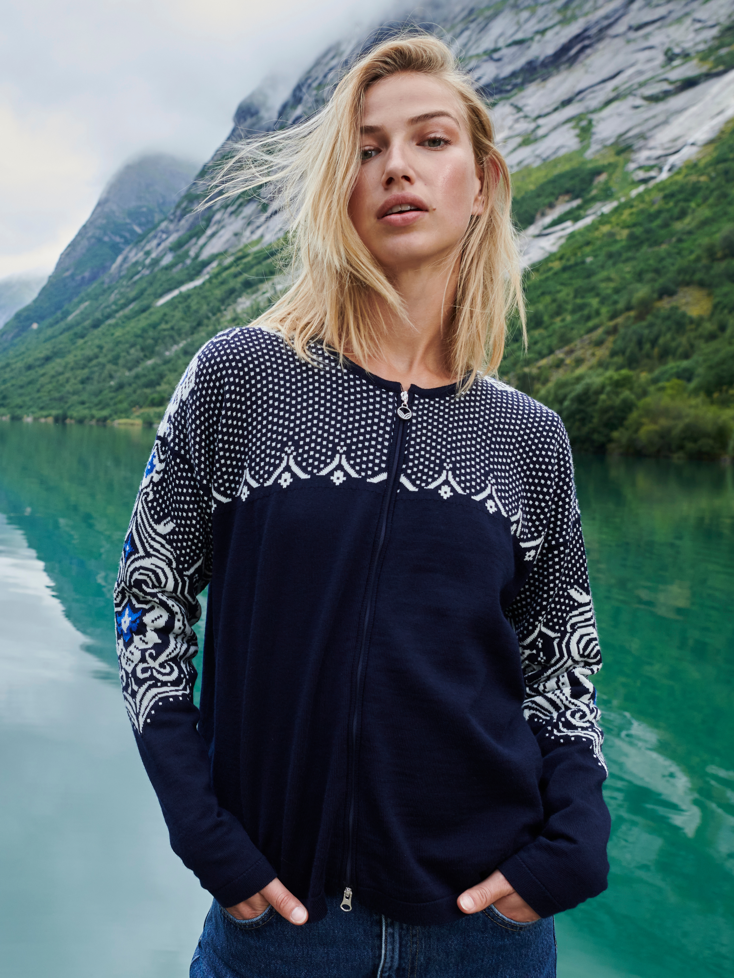 Rosendal ulljakke Mørk Blå