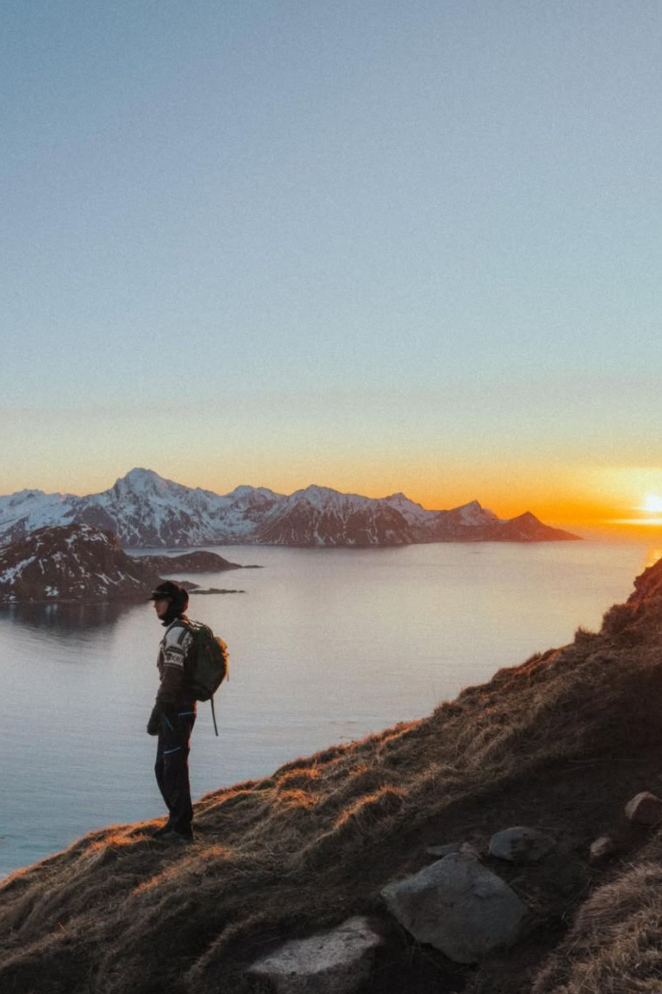 Ådne Birkeland på topptur på Vestlandet i Cortina ull genser fra Dale of Norway